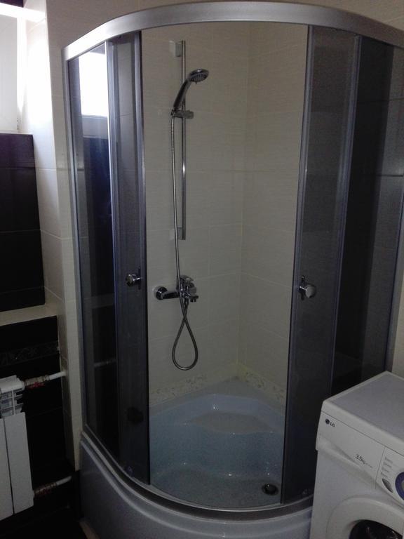 Apartment On Kryvorizhstal Street 35-24 Krivoy Rog Εξωτερικό φωτογραφία